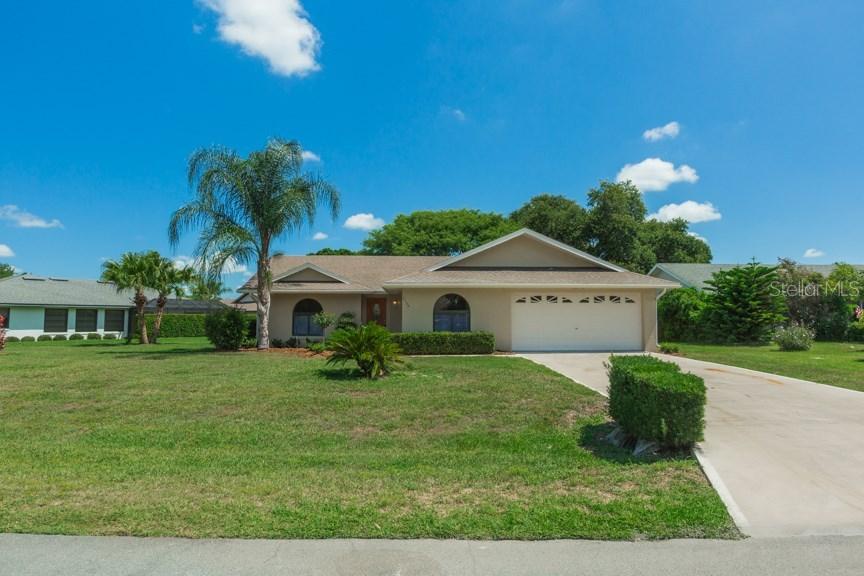 2137 Tudor Ln., Lakeland, FL 33810