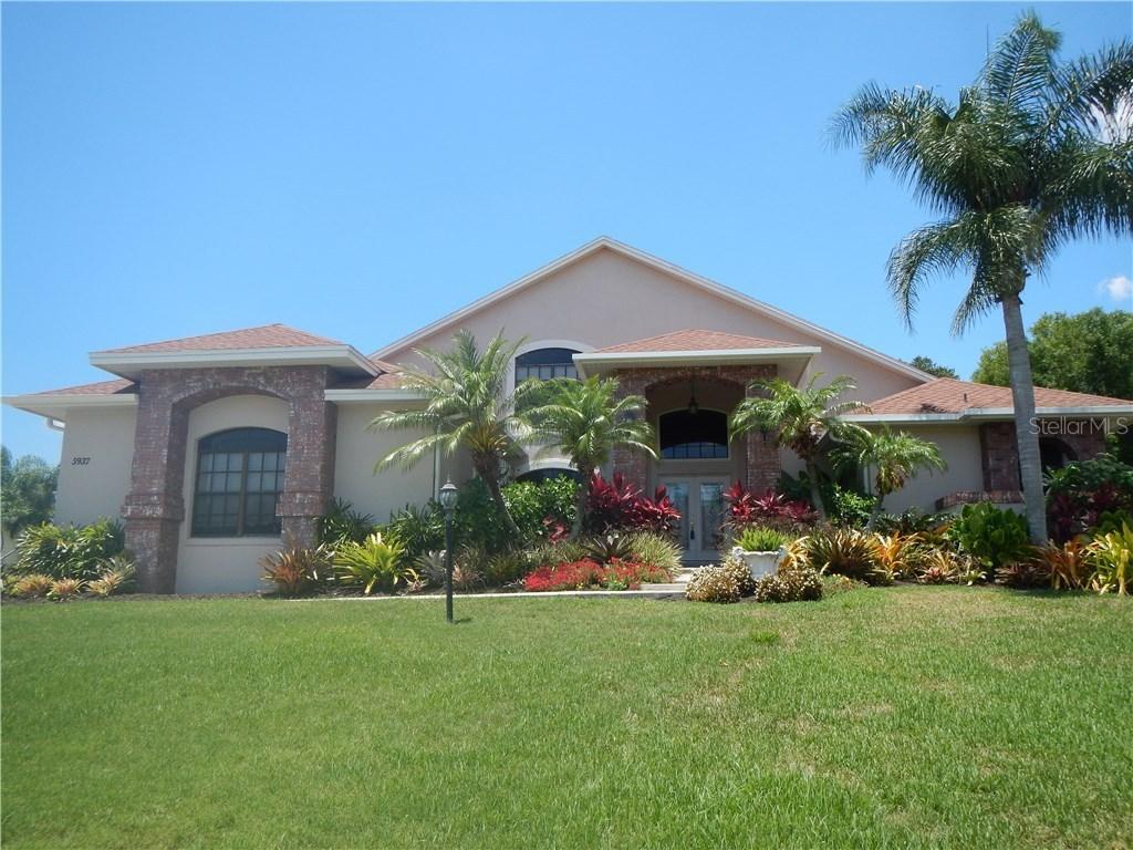 5937 Coveview Dr., Lakeland, FL 33813
