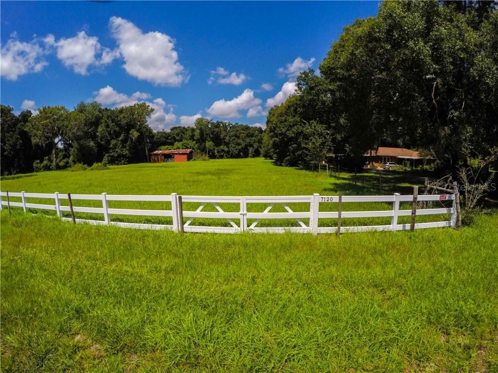 7120 Pinedale Dr., Lakeland, FL 33810