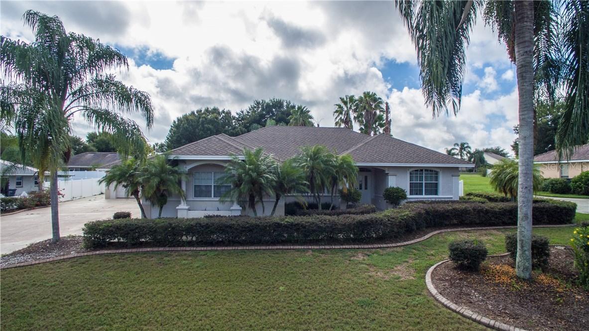 300 White Cliff Blvd., Auburndale, FL 33823