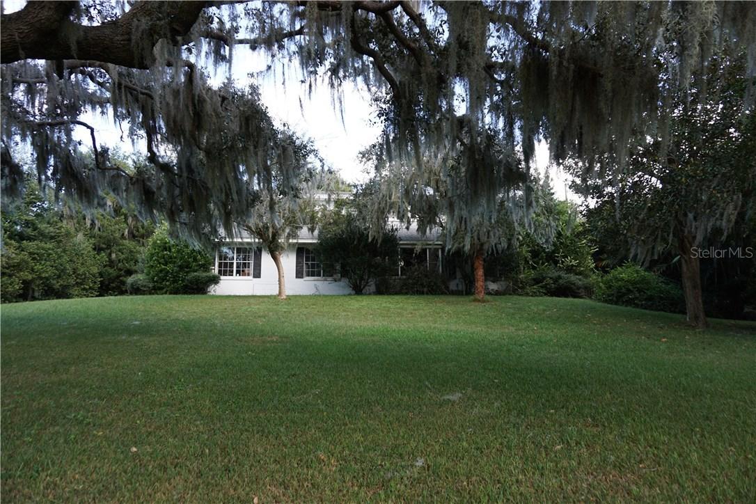 560 E Lake Elbert Dr., Winter Haven, FL 33881