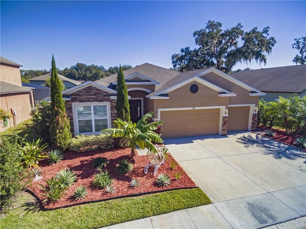305 Oaklanding Dr., Mulberry, FL 33860