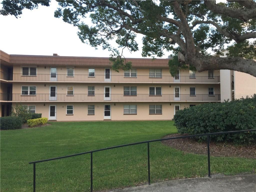 333 Lake Howard Dr. #202C, Winter Haven, FL 33880