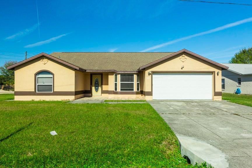 301 Miami Ln., Poinciana, FL 34759