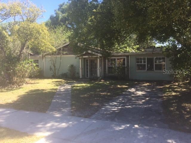 2215 N Crystal Lake Dr., Lakeland, FL 33801