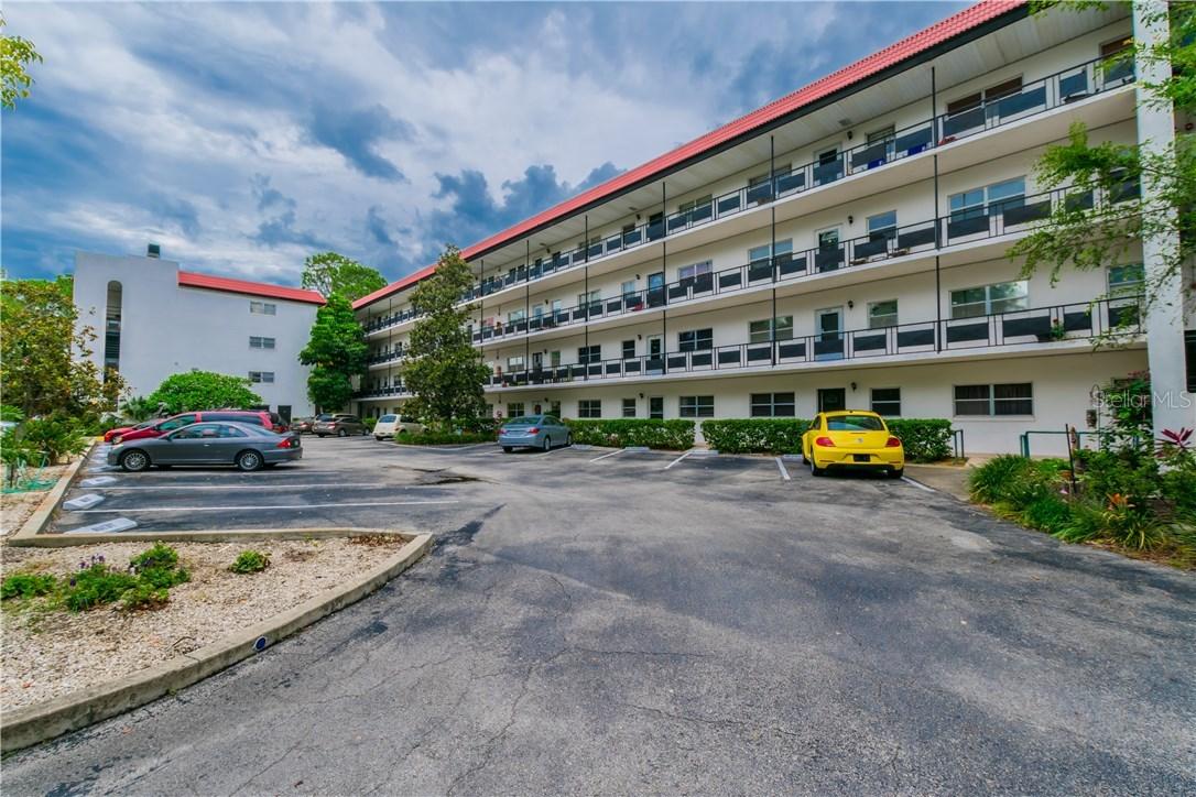 200 El Camino Dr. #111, Winter Haven, FL 33884