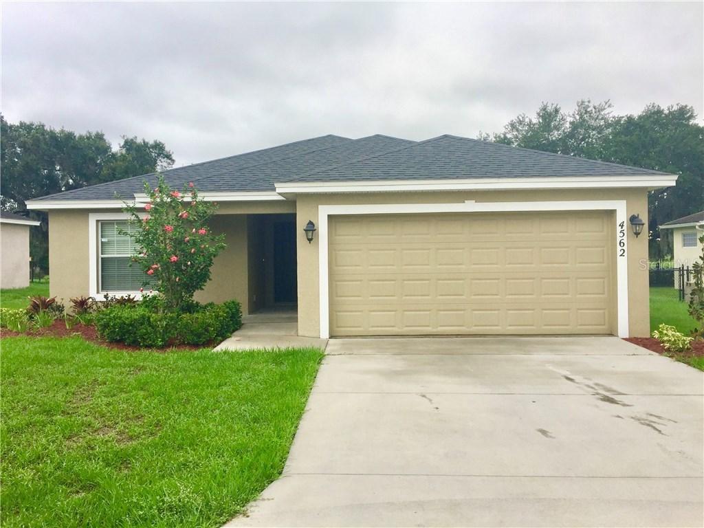 4562 Turner Oaks Dr., Mulberry, FL 33860