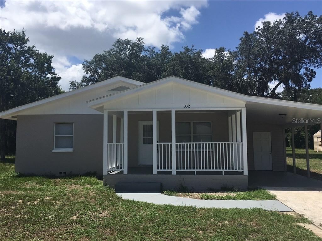302 Palm Leaf Ave., Lake Wales, FL 33898