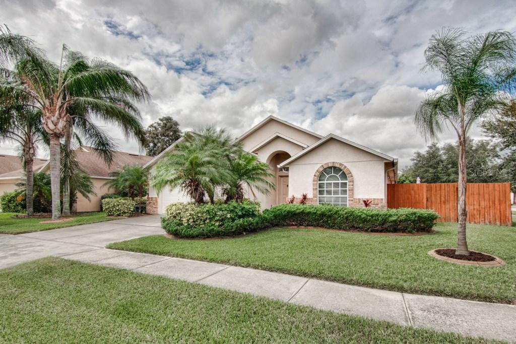 6635 Thackston Dr., Riverview, FL 33578