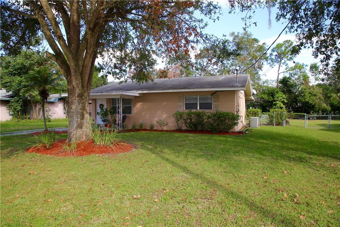 109 Davis St., Auburndale, FL 33823