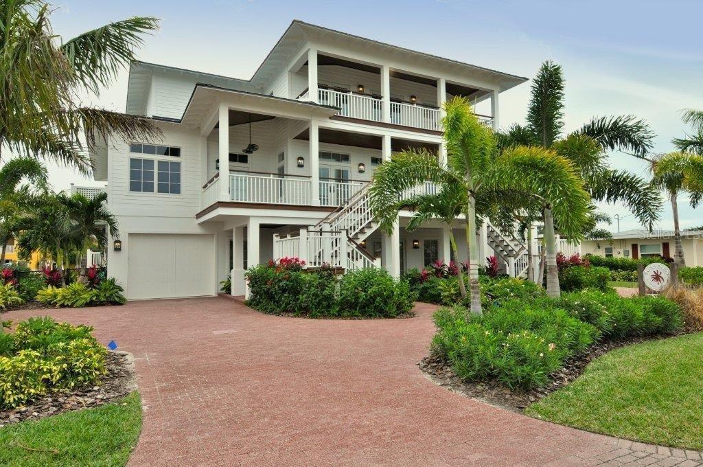 525 72nd St., Holmes Beach, FL 34217