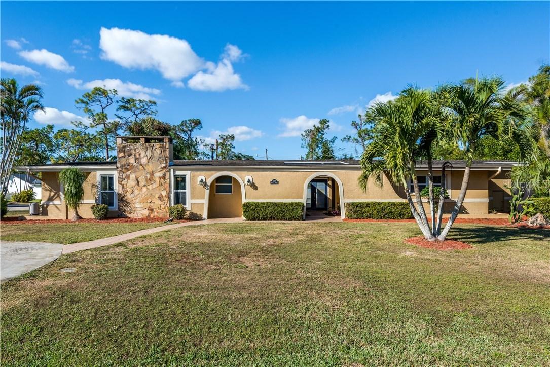 2207 Dover Ave., Fort Myers, FL 33907