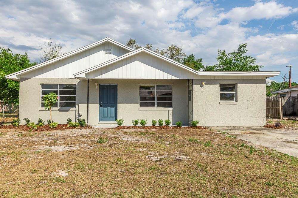 402 Maggie Cir, Winter Haven, FL 33880