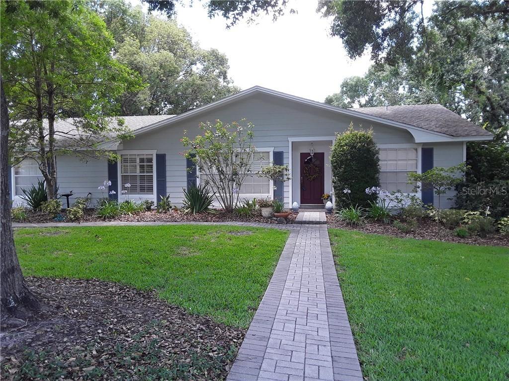 1112 Hallamwood Ct., Lakeland, FL 33813