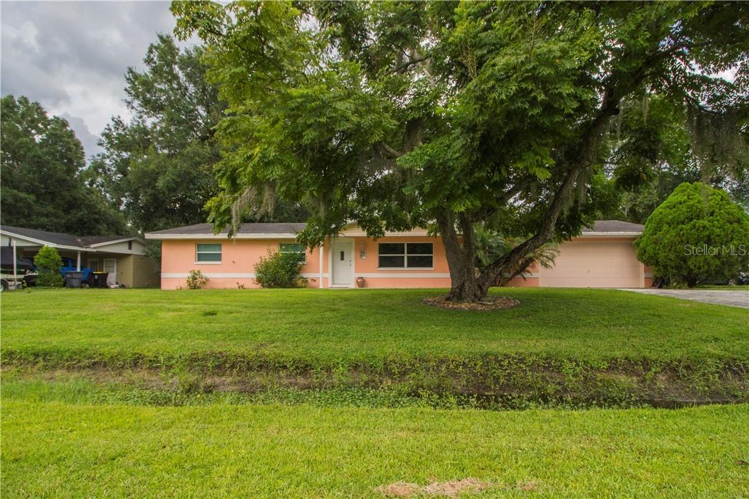 3427 Lisa Ln., Lakeland, FL 33801