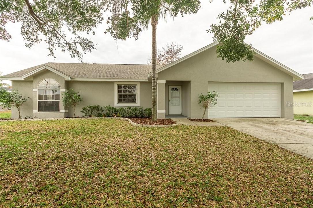 164 Oxford Rd., Davenport, FL 33896