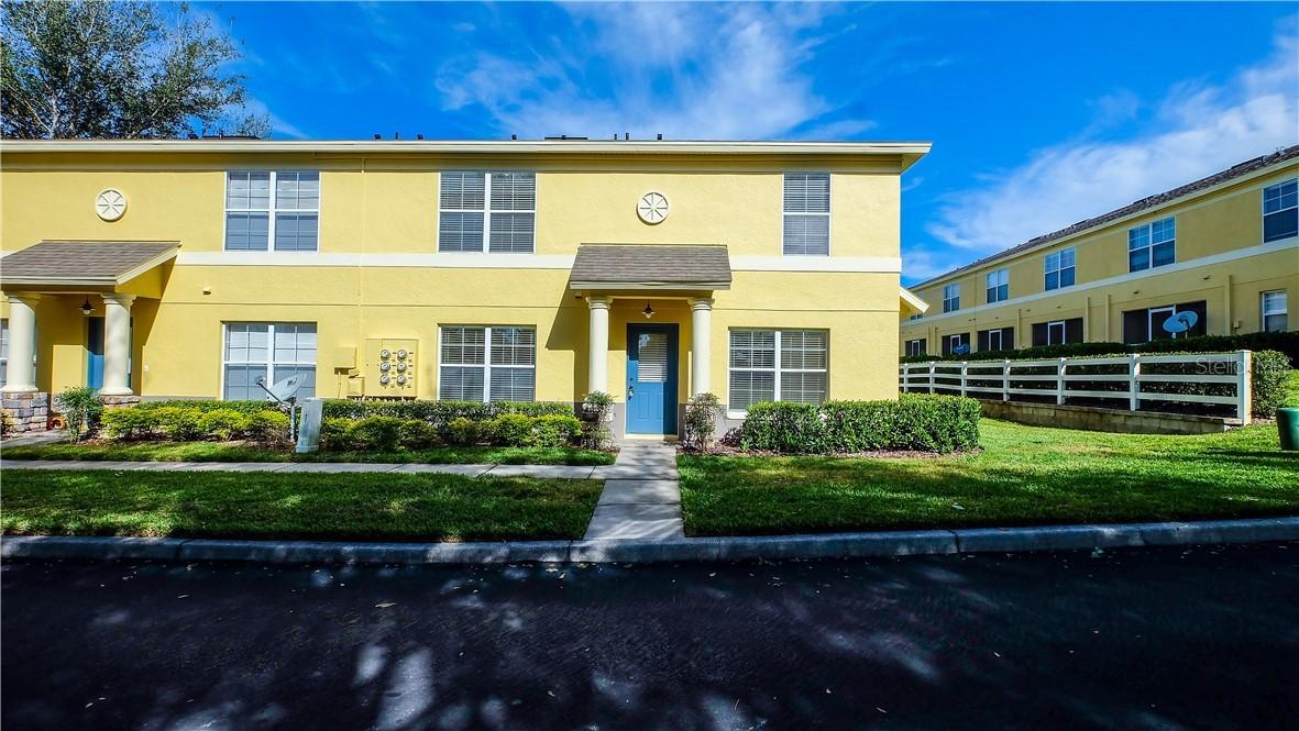 209 Castlekeeper Pl., Valrico, FL 33594