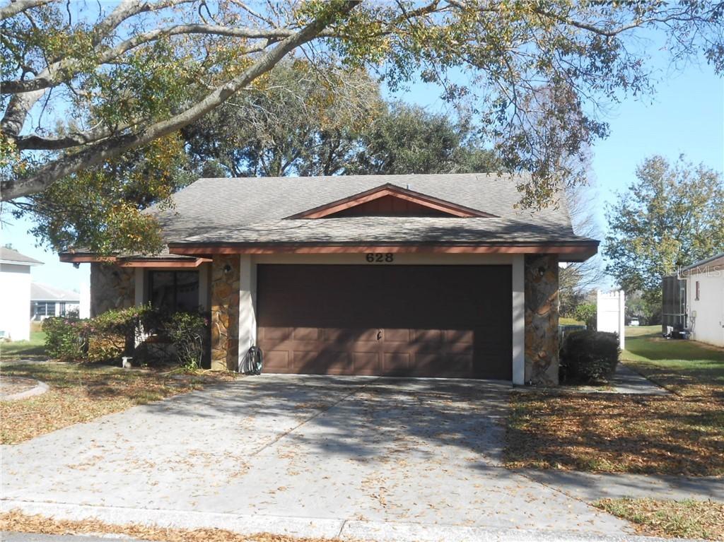 628 Rockingham Rd., Lakeland, FL 33809