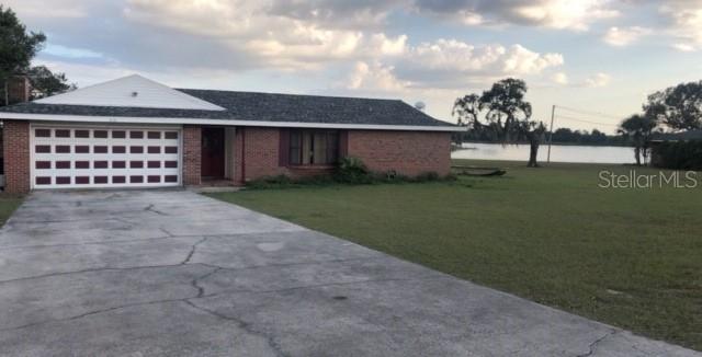 216 Ridge Manor Dr., Lake Wales, FL 33853