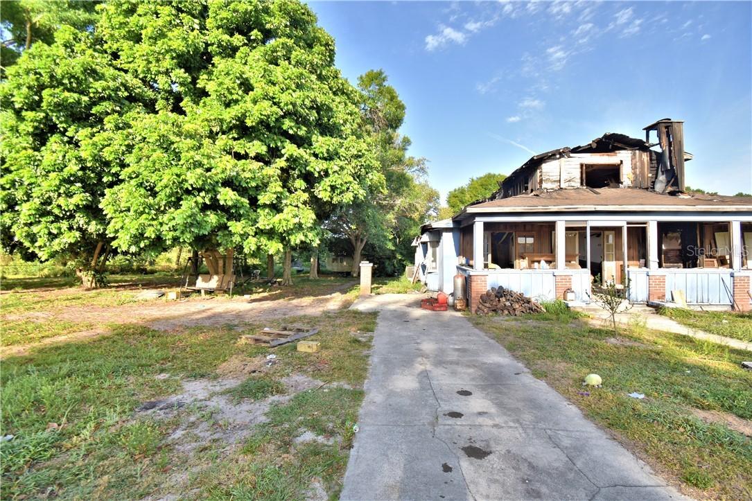 422 S Miami St., Lake Wales, FL 33853