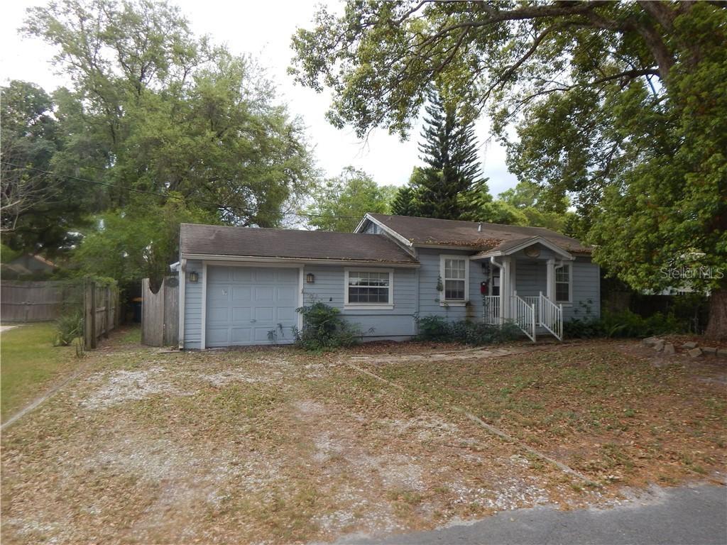812 Hackett Ct., Mount Dora, FL 32757