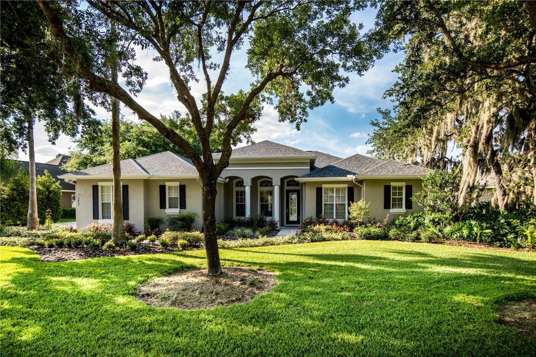 3022 Sutton Woods Dr., Plant City, FL 33566