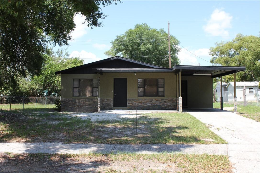 2301 9th Ct., Winter Haven, FL 33881