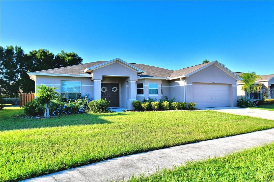 2125 Oakhurst Dr., Winter Haven, FL 33881