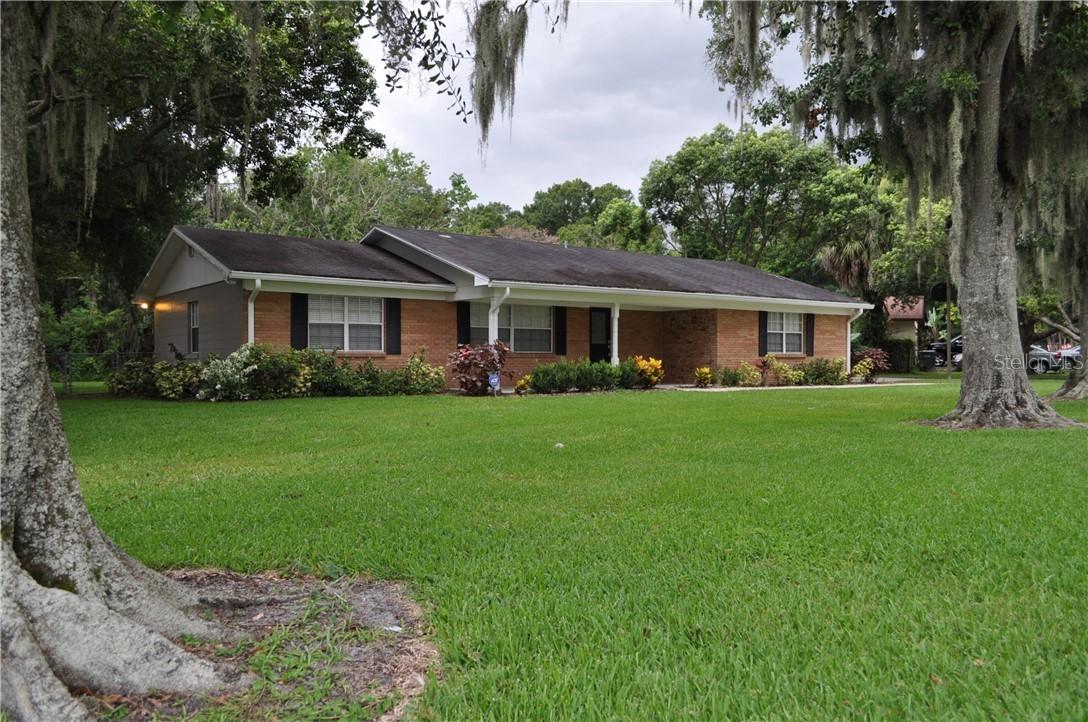 2106 W Sugar Creek Dr., Lakeland, FL 33811