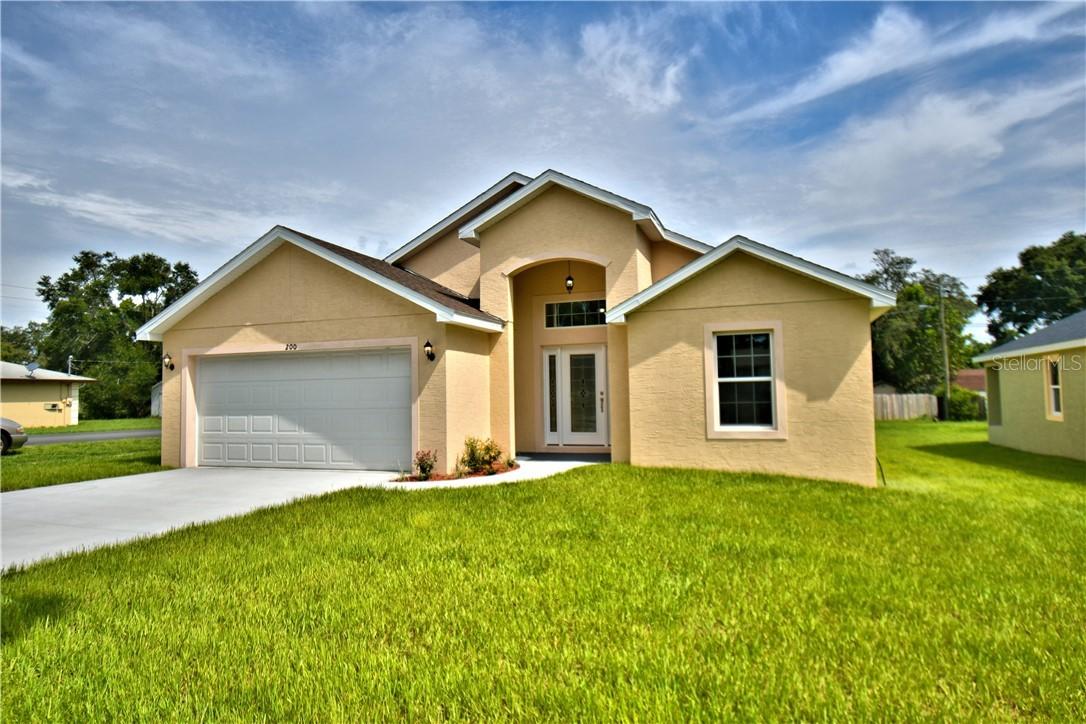 200 Magnolia St., Davenport, FL 33837