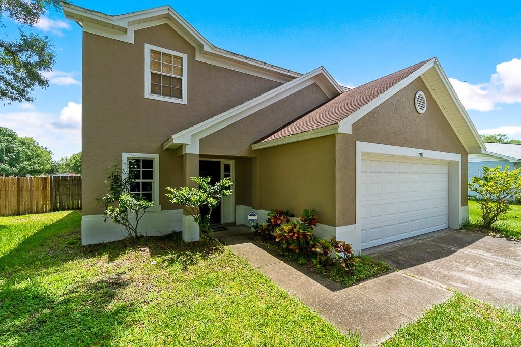 7905 W White Water Ct., Temple Terrace, FL 33637