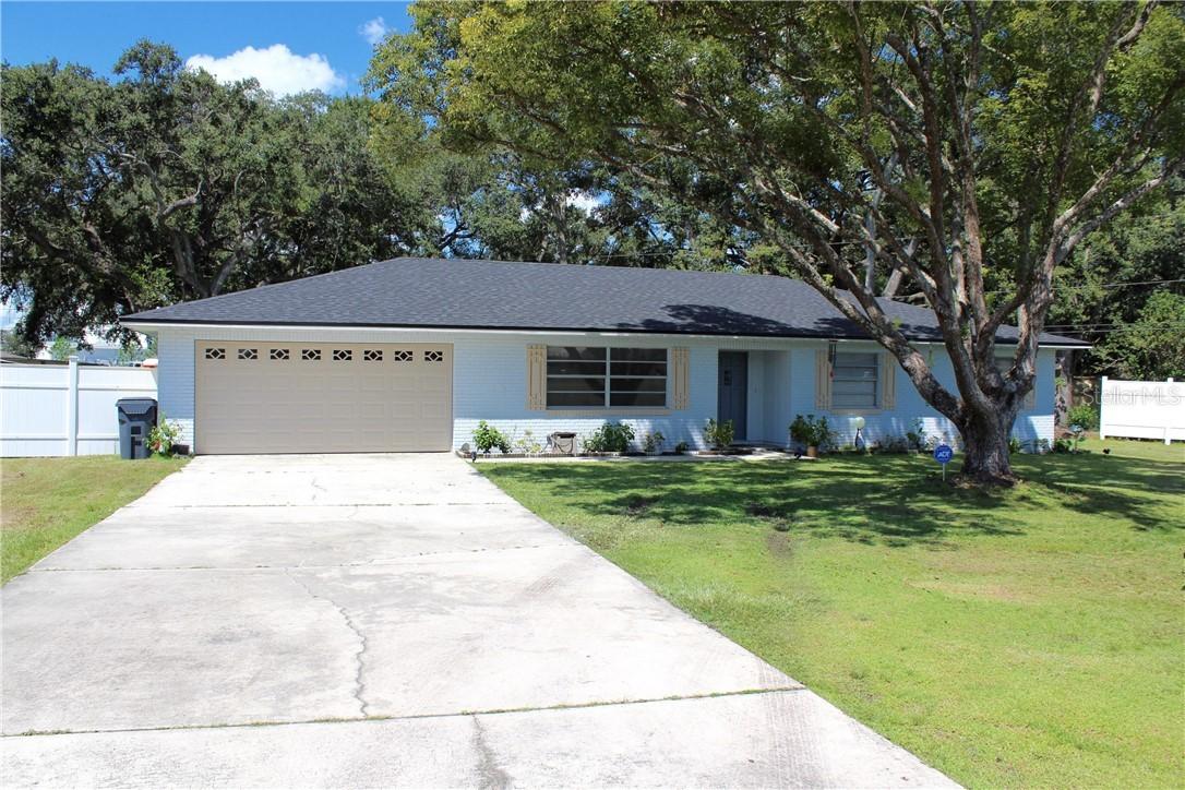 2474 Lynnway Cir., Lakeland, FL 33805