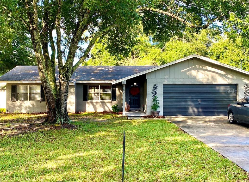 102 South Ct., Auburndale, FL 33823