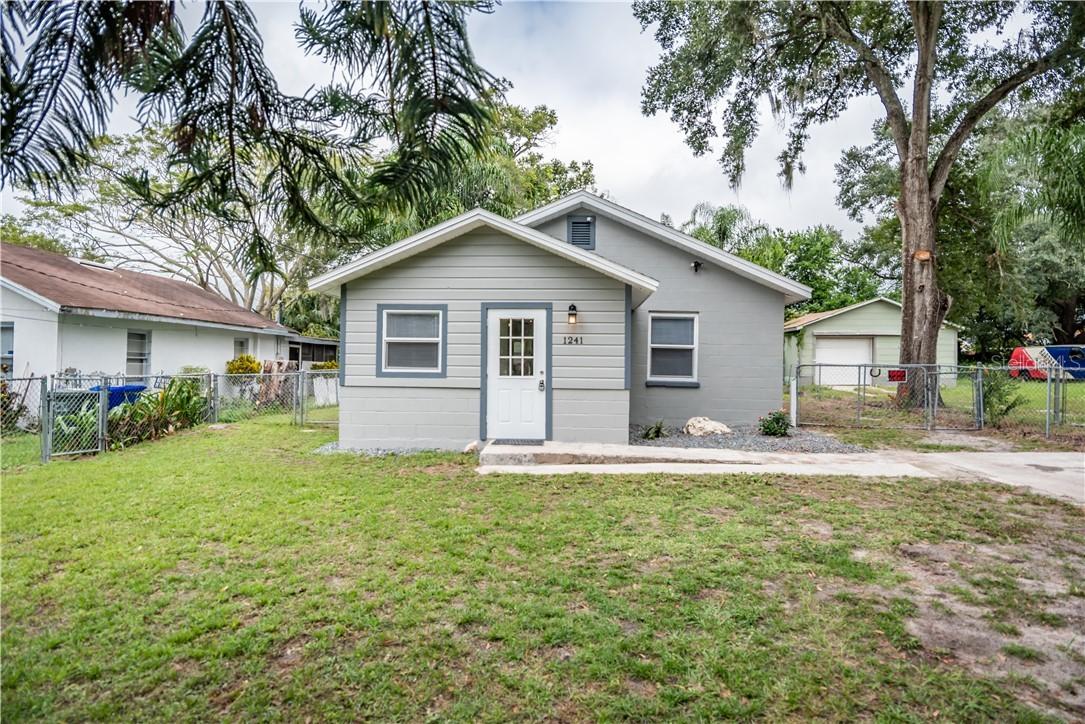 1241 Dorothy St., Lakeland, FL 33815