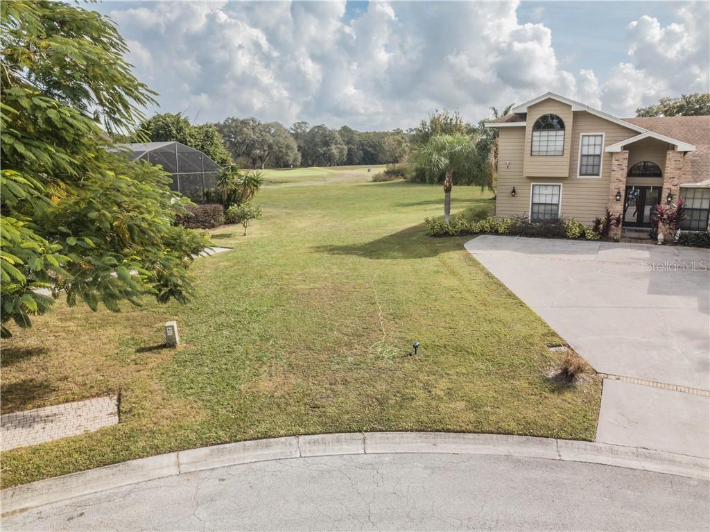 208 Heatherpoint Dr., Lakeland, FL 33809