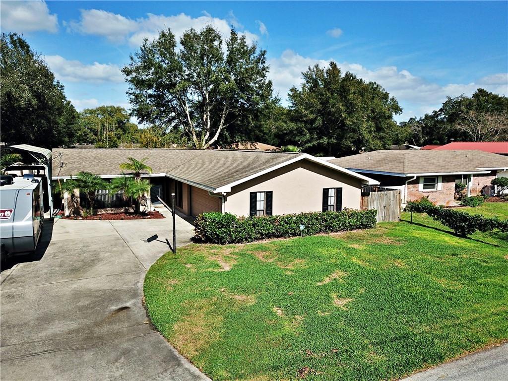 2439 Bates Ave., Winter Haven, FL 33880