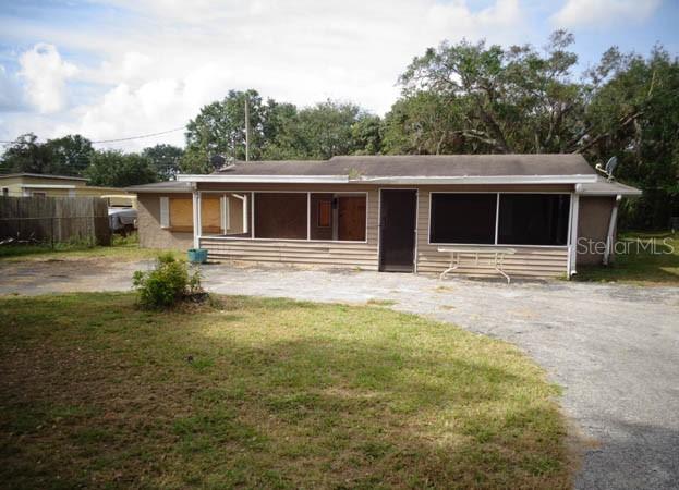1609 Goodyear Ave., Lakeland, FL 33801