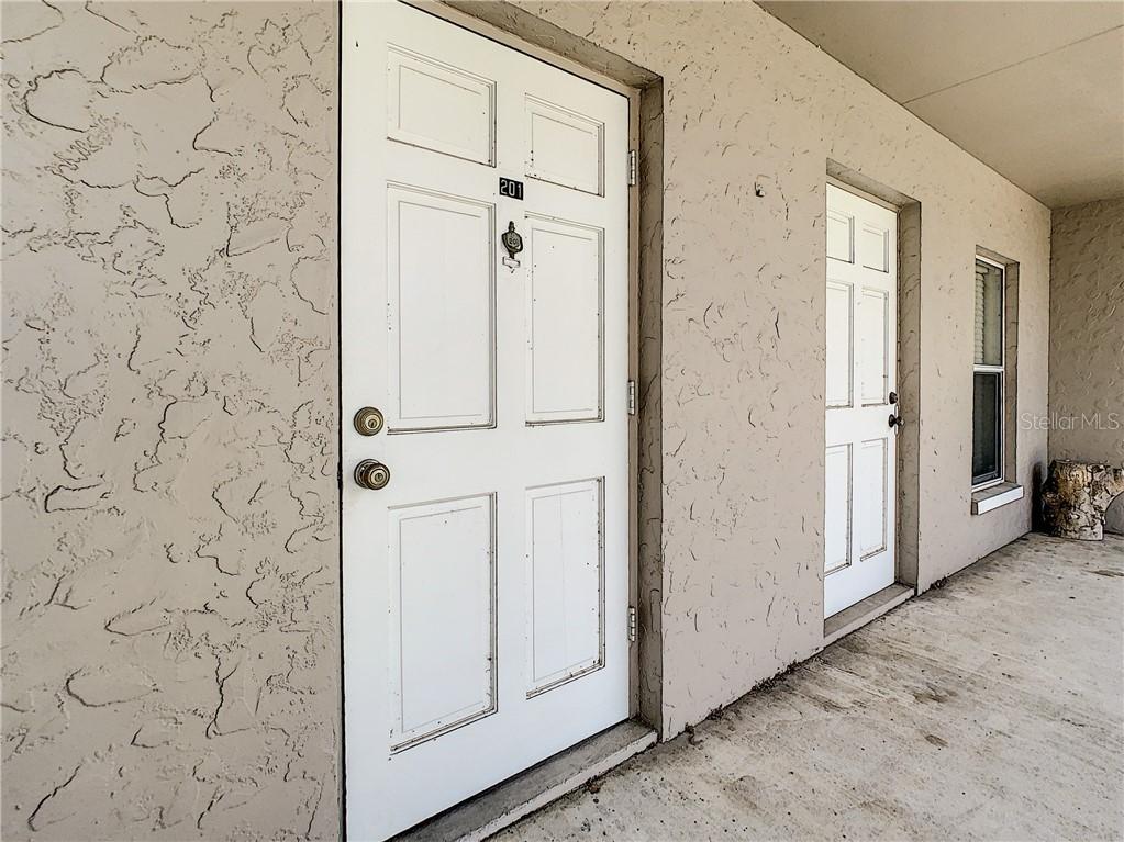 115 Picardy Villa Cir. #201, Brandon, FL 33510