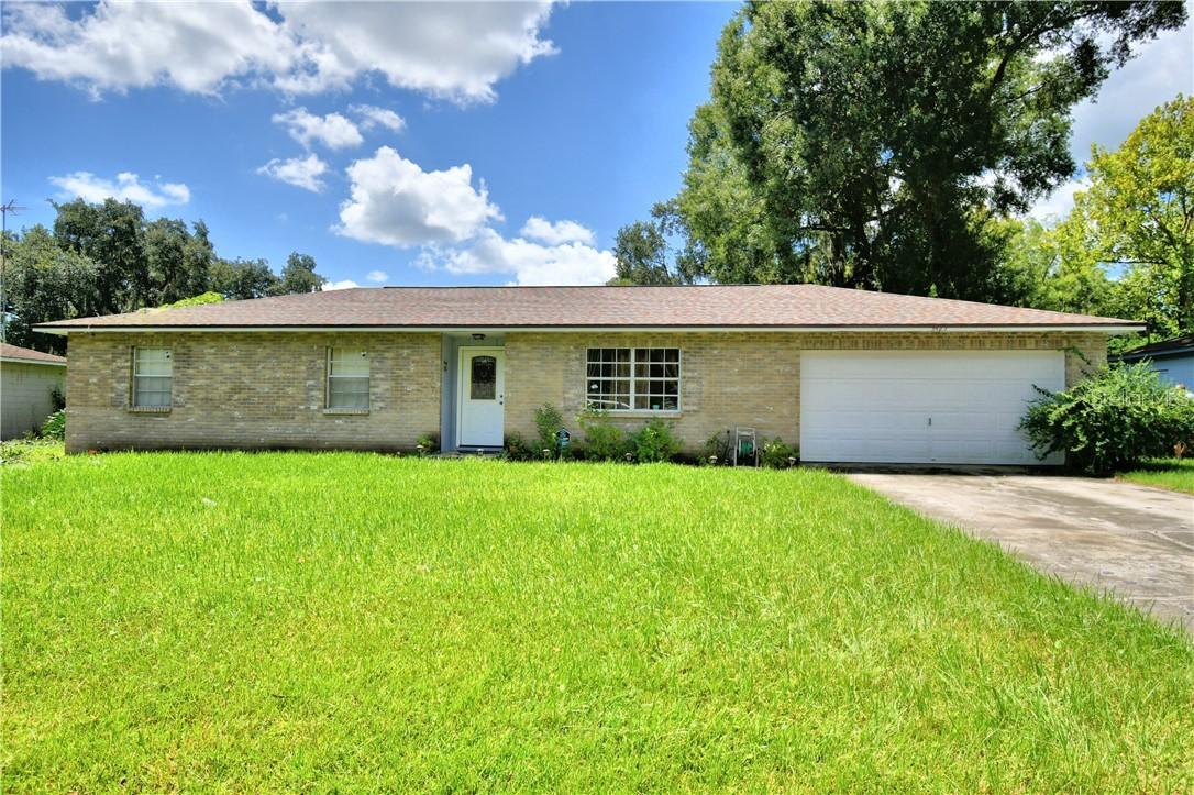 3425 Lori Ln., Lakeland, FL 33801
