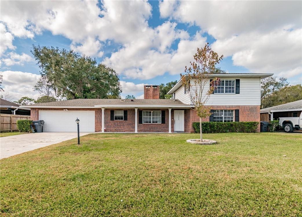 1608 Stacy Dr., Lakeland, FL 33801