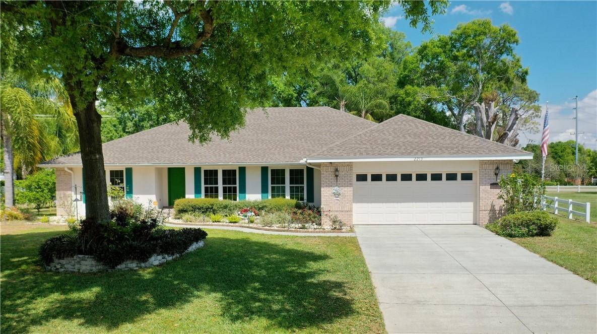 2213 Malachite Ct., Lakeland, FL 33810