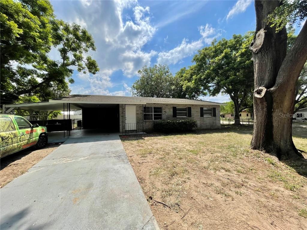 5629 6th St., Lakeland, FL 33812