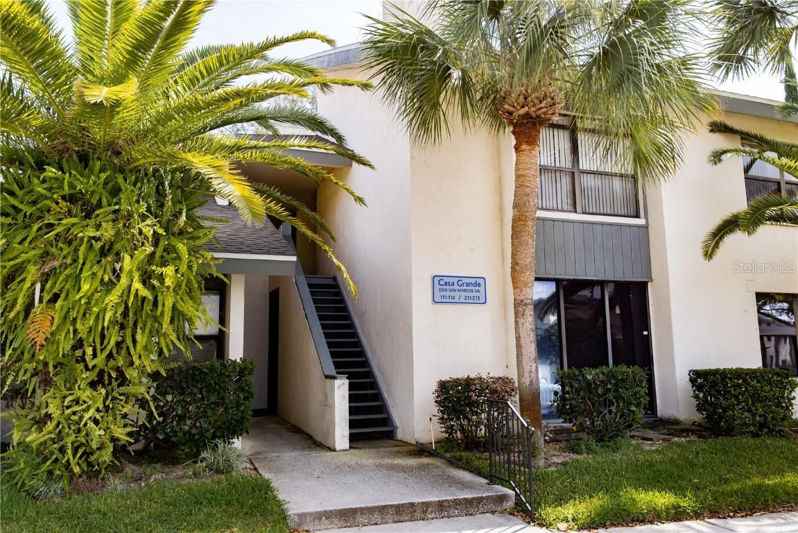 2050 San Marcos Dr. #212, Winter Haven, FL 33880