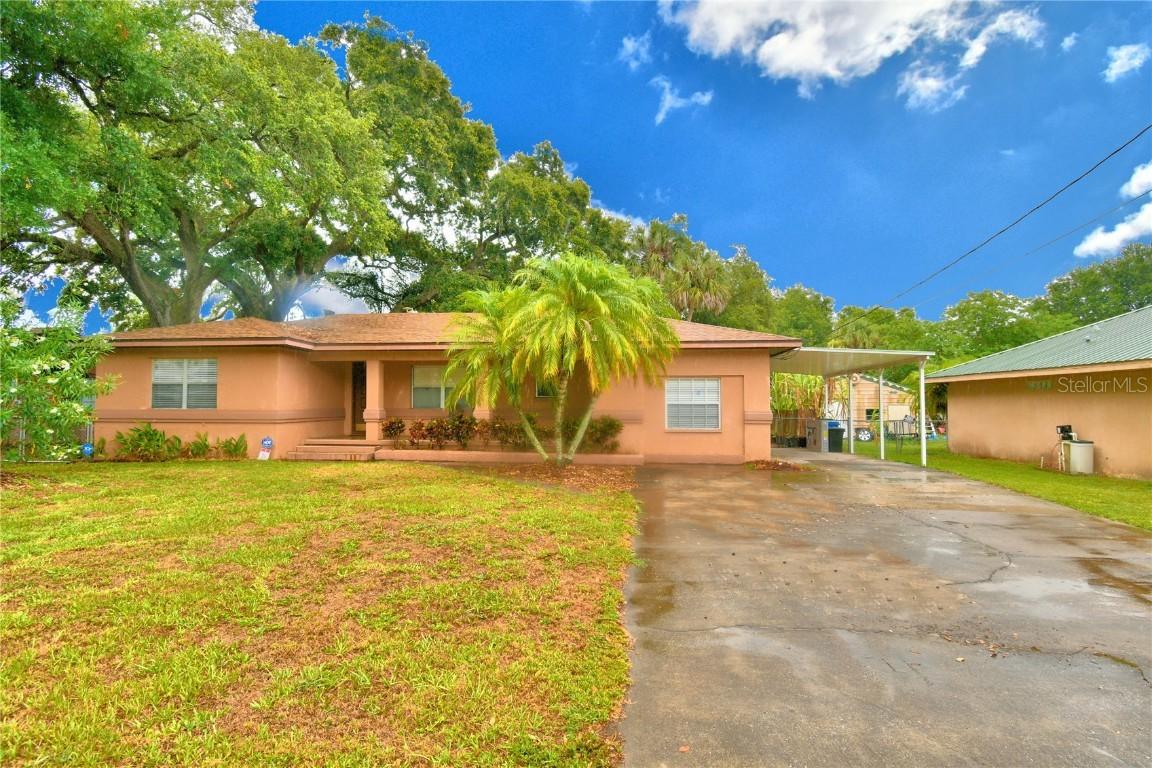 300 22nd St., Winter Haven, FL 33880