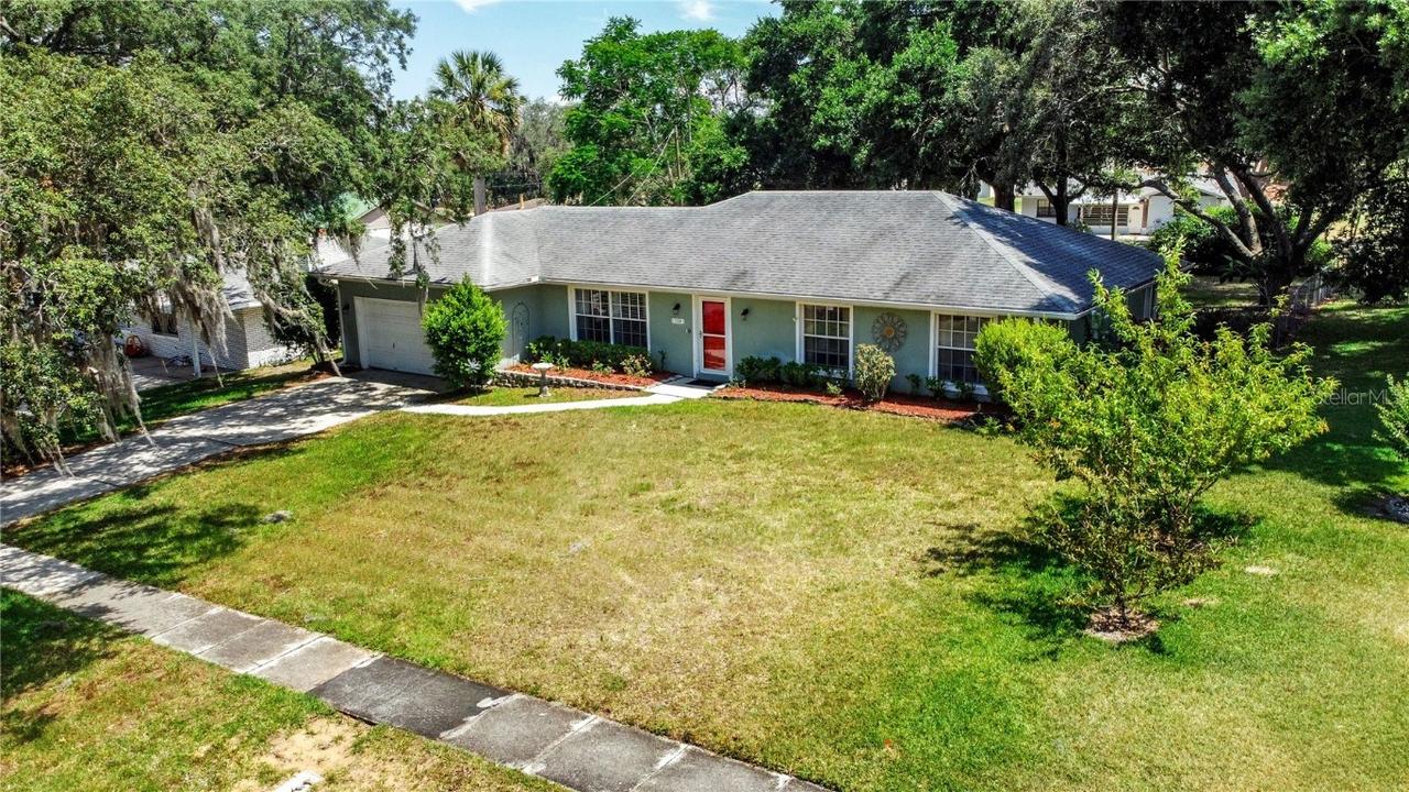 209 E Bay St., Davenport, FL 33837