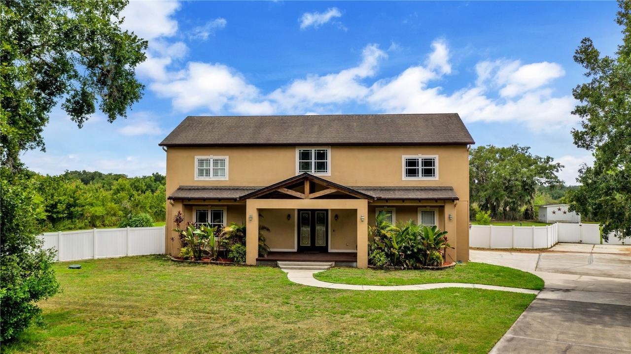 8340 Pinecone Dr., Lakeland, FL 33809