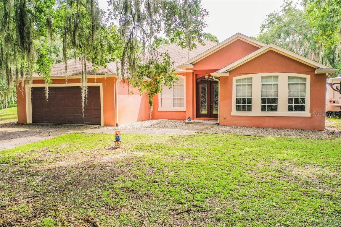 28942 Tammi Dr., Tavares, FL 32778