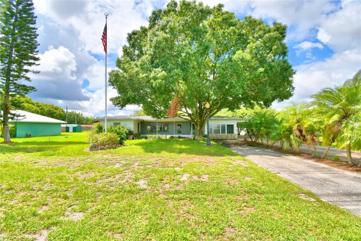 104 Coleman Rd., Winter Haven, FL 33880