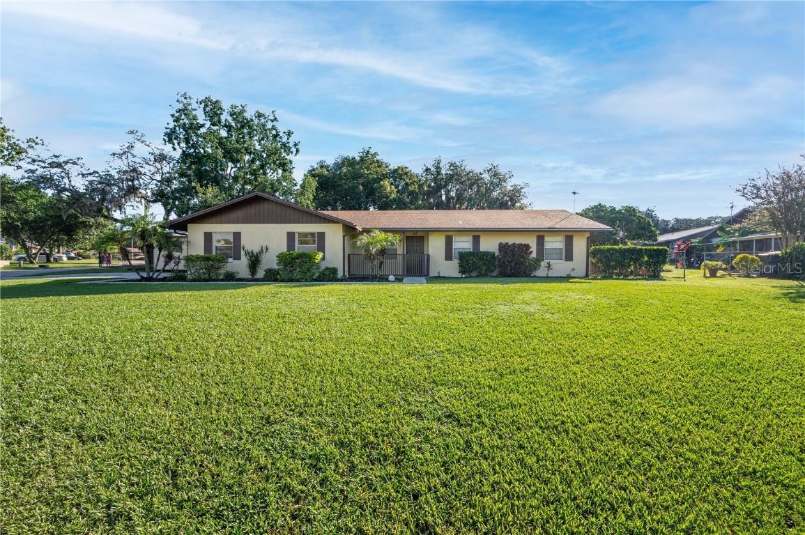 122 Lake Thomas Dr., Winter Haven, FL 33880