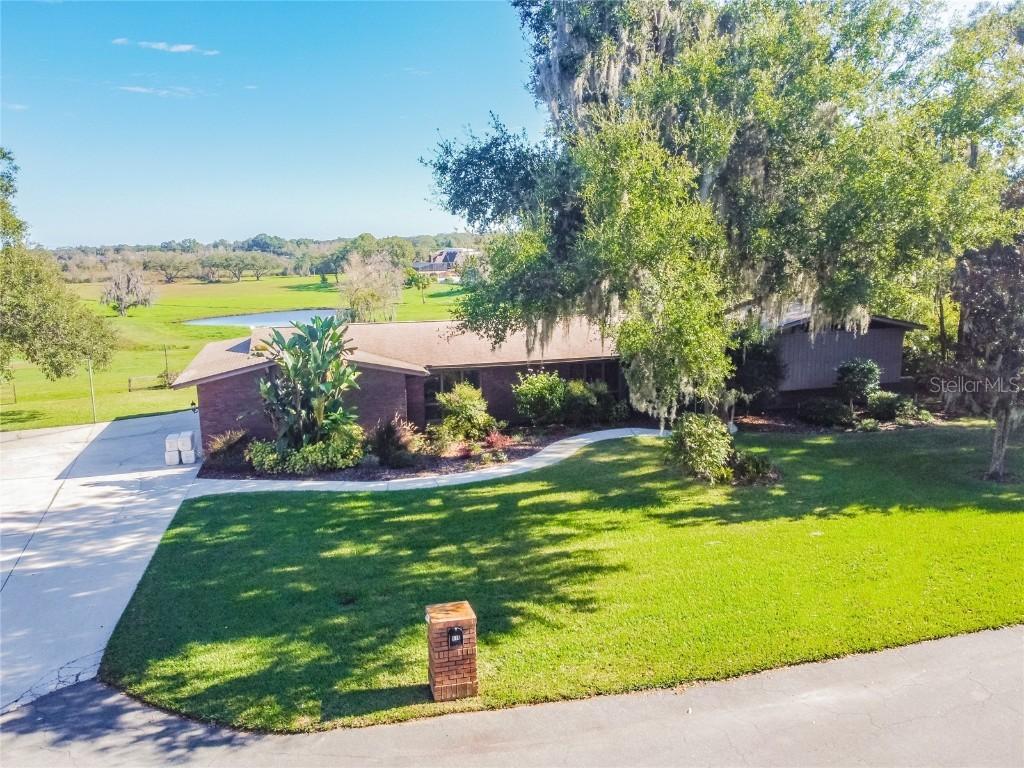 936 Wedgewood Ln., Lakeland, FL 33813